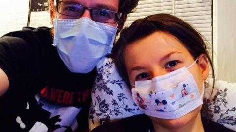 Johanna Watkins, la mujer con alergia a todo, incluso a su marido