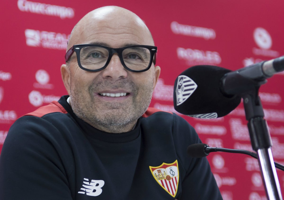Sampaoli se centra en la Liga: "El partido del domingo contra el Real Madrid es una final" Sampaoli se centra en la Liga: "El partido del domingo contra el Real Madrid es una final"