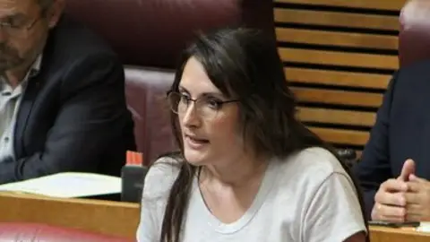 La diputada Marian Campello (Compromís) durante una intervención. Sanidad