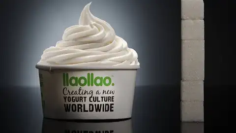 Un helado de yogur mediano llaollao (sin topping) tiene 24g de azúcar, equivalente 6 terrones. Un helado de yogur mediano llaollao (sin topping) tiene 24g de azúcar, equivalente 6 terrones.