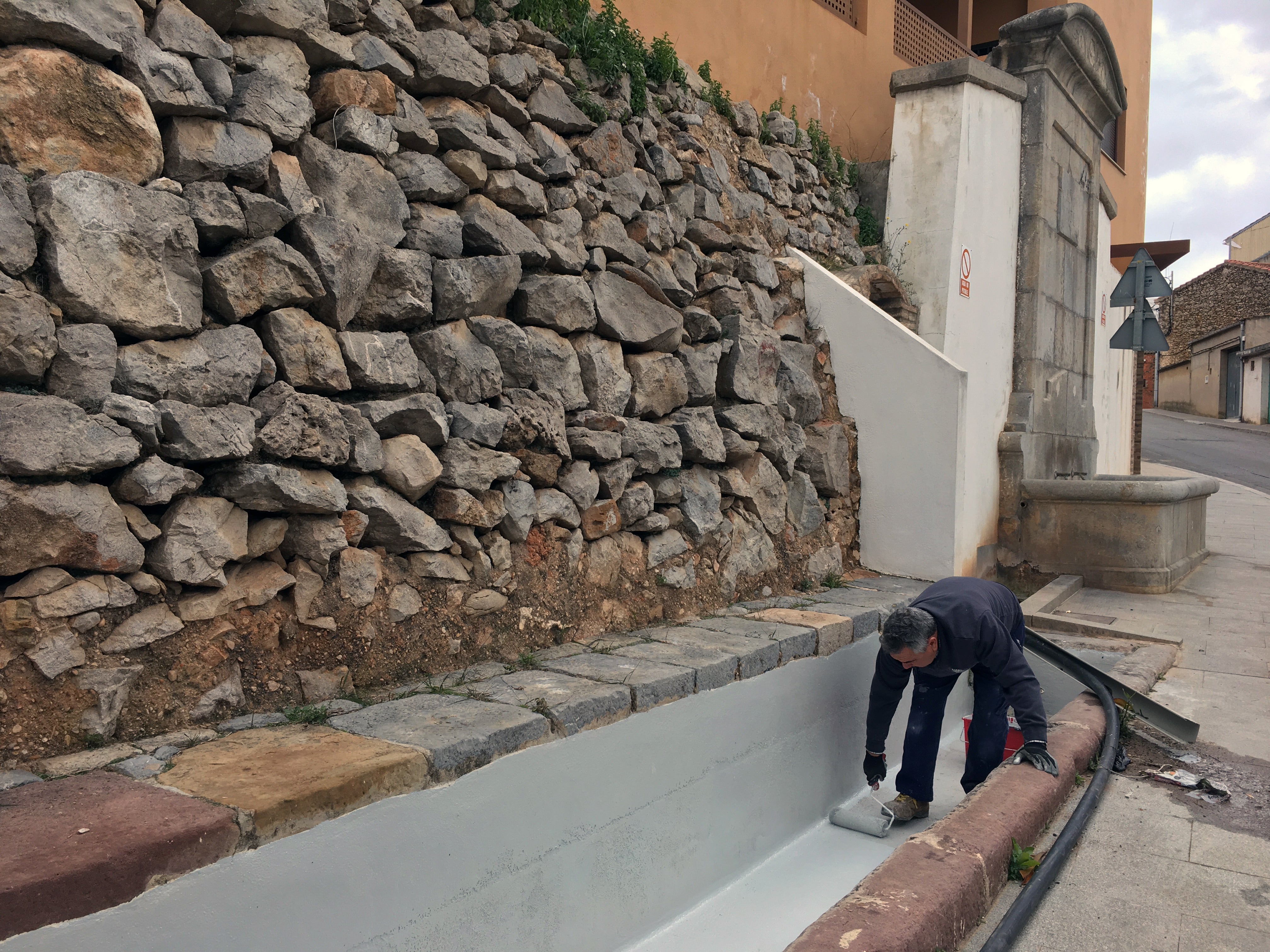 Cabanes renueva la imagen de los espacios públicos municipales Cabanes renueva la imagen de los espacios públicos municipales