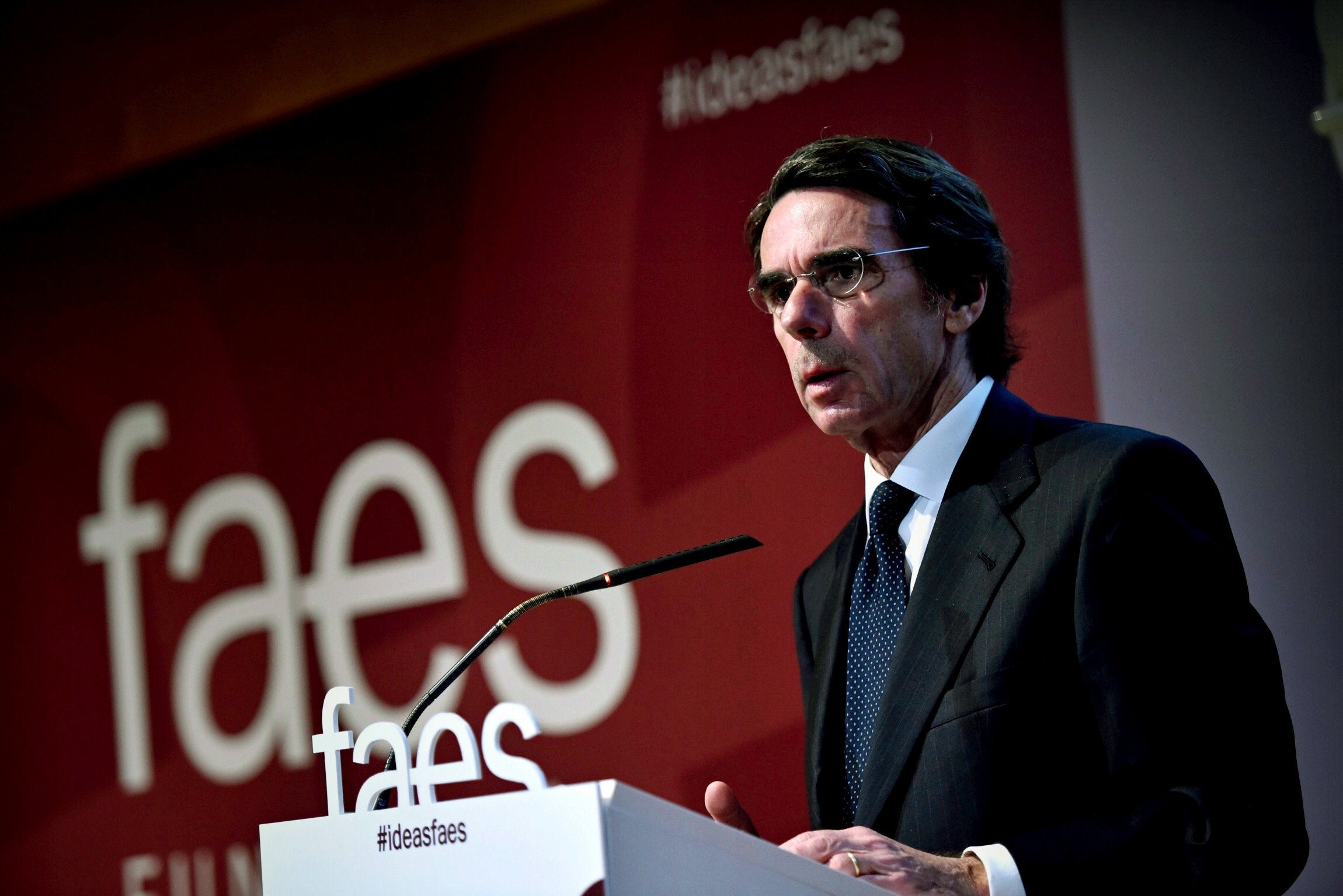 La Fundación FAES insta a Rajoy a actuar en Cataluña o convocar elecciones La Fundación FAES insta a Rajoy a actuar en Cataluña o convocar elecciones