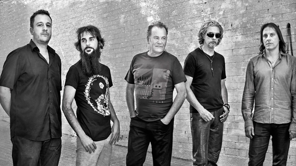 Asfalto: "Las canciones son la vida que pasa por delante de mis ojos, y yo la cuento" Asfalto: "Las canciones son la vida que pasa por delante de mis ojos, y yo la cuento"
