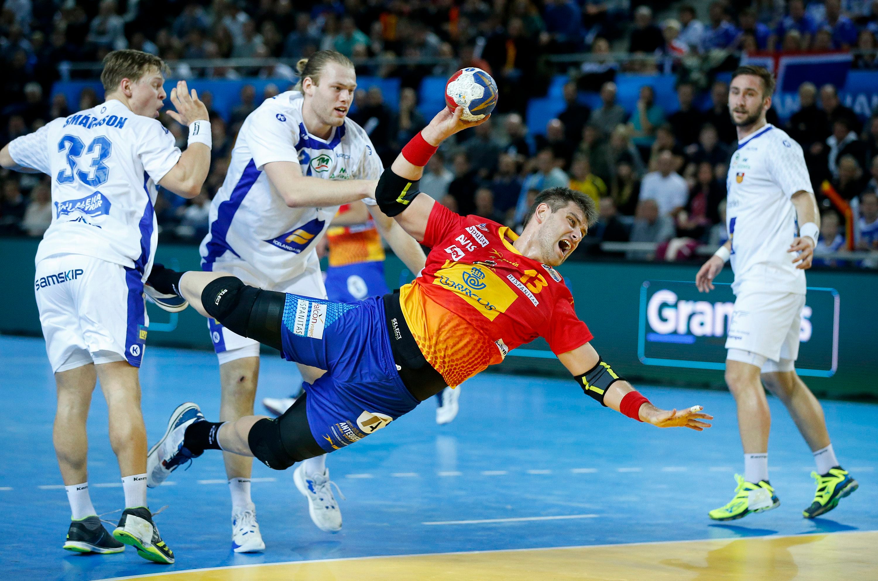 España debuta en el Mundial de Francia con un trabajado triunfo ante Islandia España debuta en el Mundial de Francia con un trabajado triunfo ante Islandia