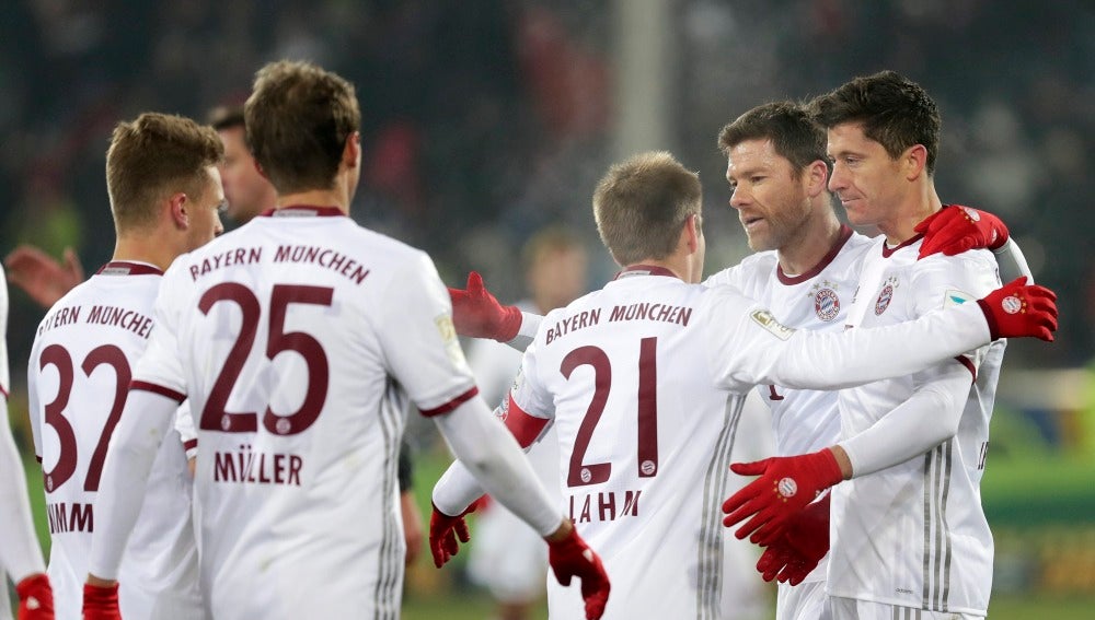 El Bayern celebrando uno de los goles