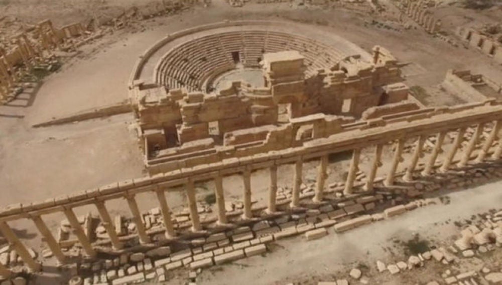Imagen aérea del teatro romano de Palmira