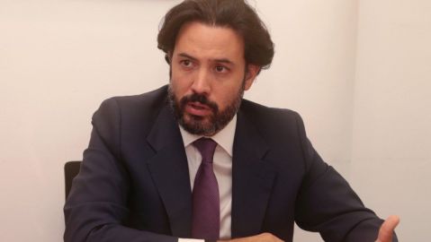 Guillermo Mariscal en La Br&uacute;jula.