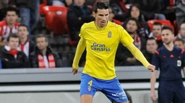 Vicente Gómez: "Ahora toca llorar la derrota y aceptar las críticas por bajar a Las Palmas a Segunda" Vicente Gómez: "Ahora toca llorar la derrota y aceptar las críticas por bajar a Las Palmas a Segunda"