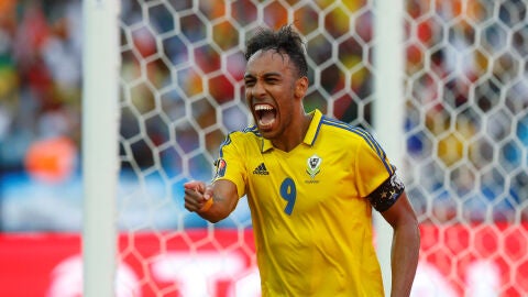 Aubameyang celebrando un gol con su selección