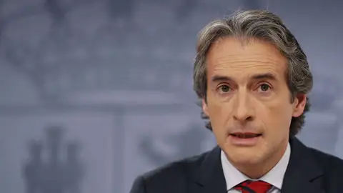Íñigo de la Serna ante los medios Íñigo de la Serna ante los medios