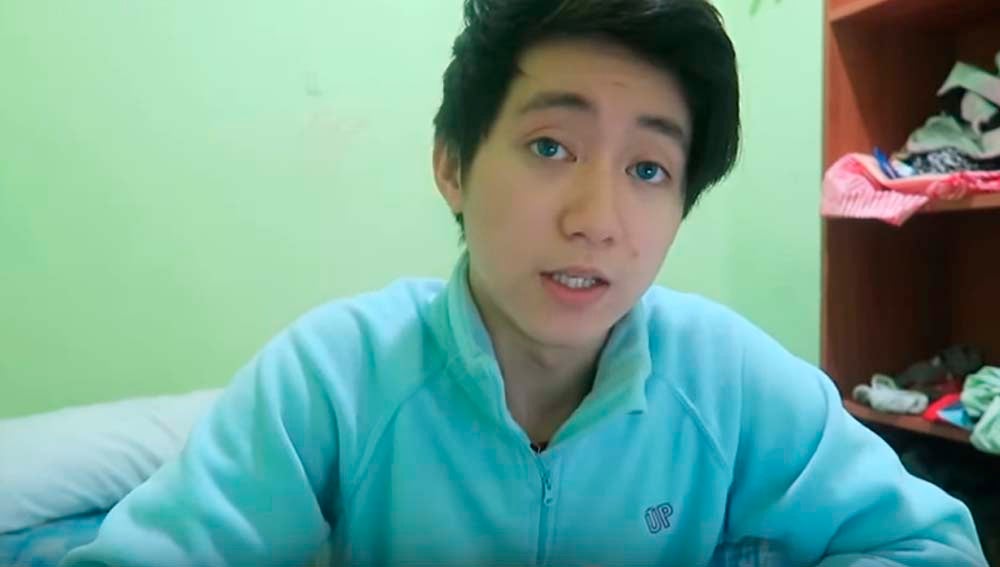 Prisión y cinco años sin canal para el youtuber que dio galletas con pasta de dientes a un mendigo Prisión y cinco años sin canal para el youtuber que dio galletas con pasta de dientes a un mendigo