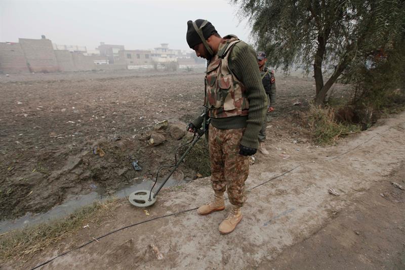 Al menos 20 muertos y 30 heridos en un ataque contra un mercado en Pakistán Al menos 20 muertos y 30 heridos en un ataque contra un mercado en Pakistán