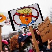 Pancartas contra Trump en la 'Marcha de las mujeres'