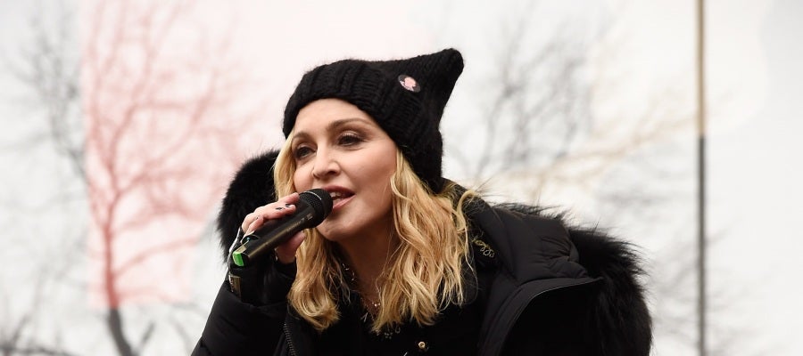 Madonna durante su actuación en la Marcha de las Mujeres contra Trump Madonna durante su actuación en la Marcha de las Mujeres contra Trump