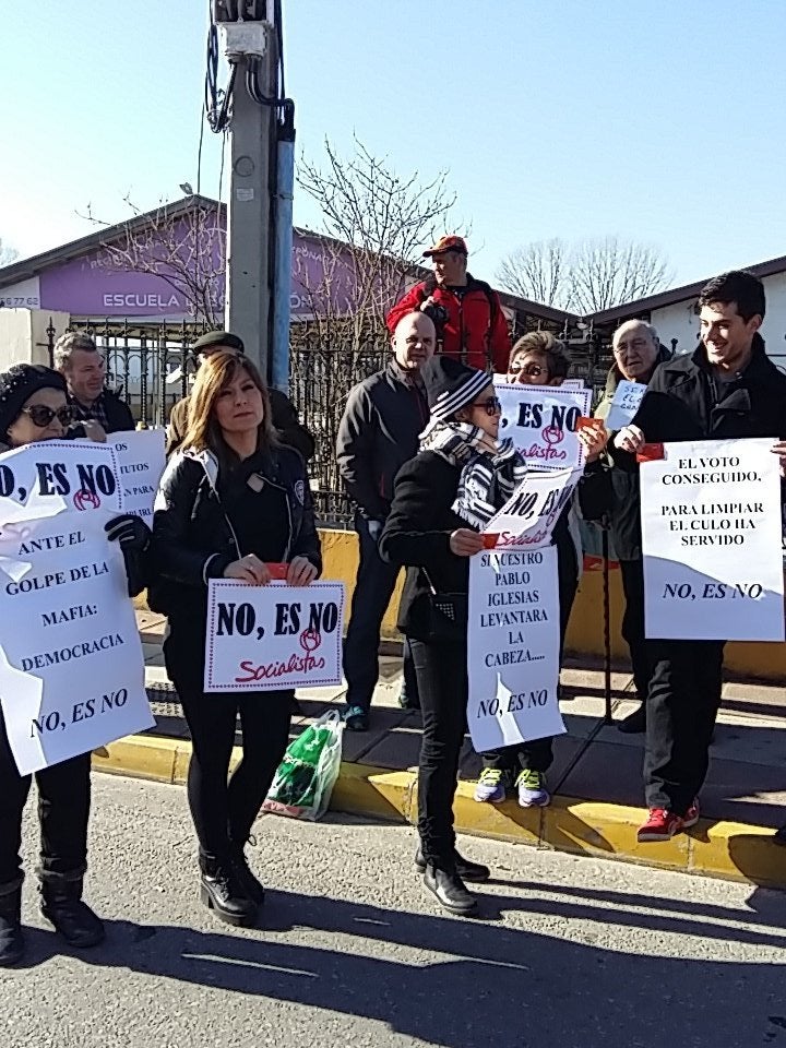 Susana Díaz es abucheada entre gritos de "¡No es No!" en León Susana Díaz es abucheada entre gritos de "¡No es No!" en León