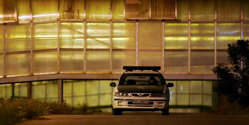 Dos funcionarios resultan heridos después de que un recluso incendiase un colchón en Picassent Dos funcionarios resultan heridos después de que un recluso incendiase un colchón en Picassent