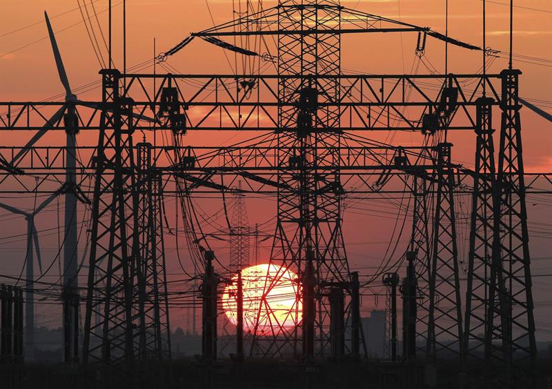Rafael Giménez, alcalde de Alcalde Aras de los Olmos: "Queremos satisfacer las demandas de nuestros vecinos con energías renovables 100%" Rafael Giménez, alcalde de Alcalde Aras de los Olmos: "Queremos satisfacer las demandas de nuestros vecinos con energías renovables 100%"