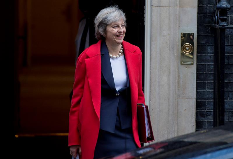 El Gobierno británico mantiene sus planes de activar el "brexit" a final de marzo El Gobierno británico mantiene sus planes de activar el "brexit" a final de marzo