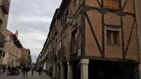Calle Mayor Alcalá de Henares Calle soportalada