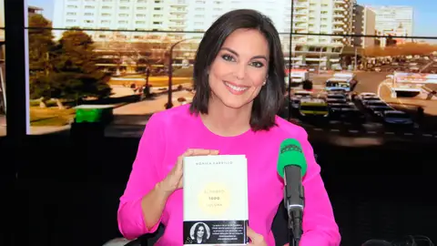 Mónica Carrillo presenta 'El tiempo. Todo. Locura' en Onda Cero Mónica Carrillo presenta 'El tiempo. Todo. Locura' en Onda Cero