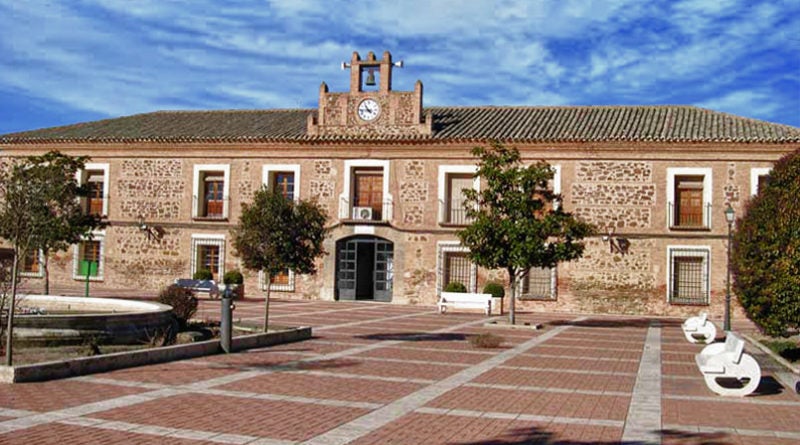 Polémica en un pueblo de Ciudad Real por dedicar una calle a un hostelero simpatizante con el franquismo Polémica en un pueblo de Ciudad Real por dedicar una calle a un hostelero simpatizante con el franquismo