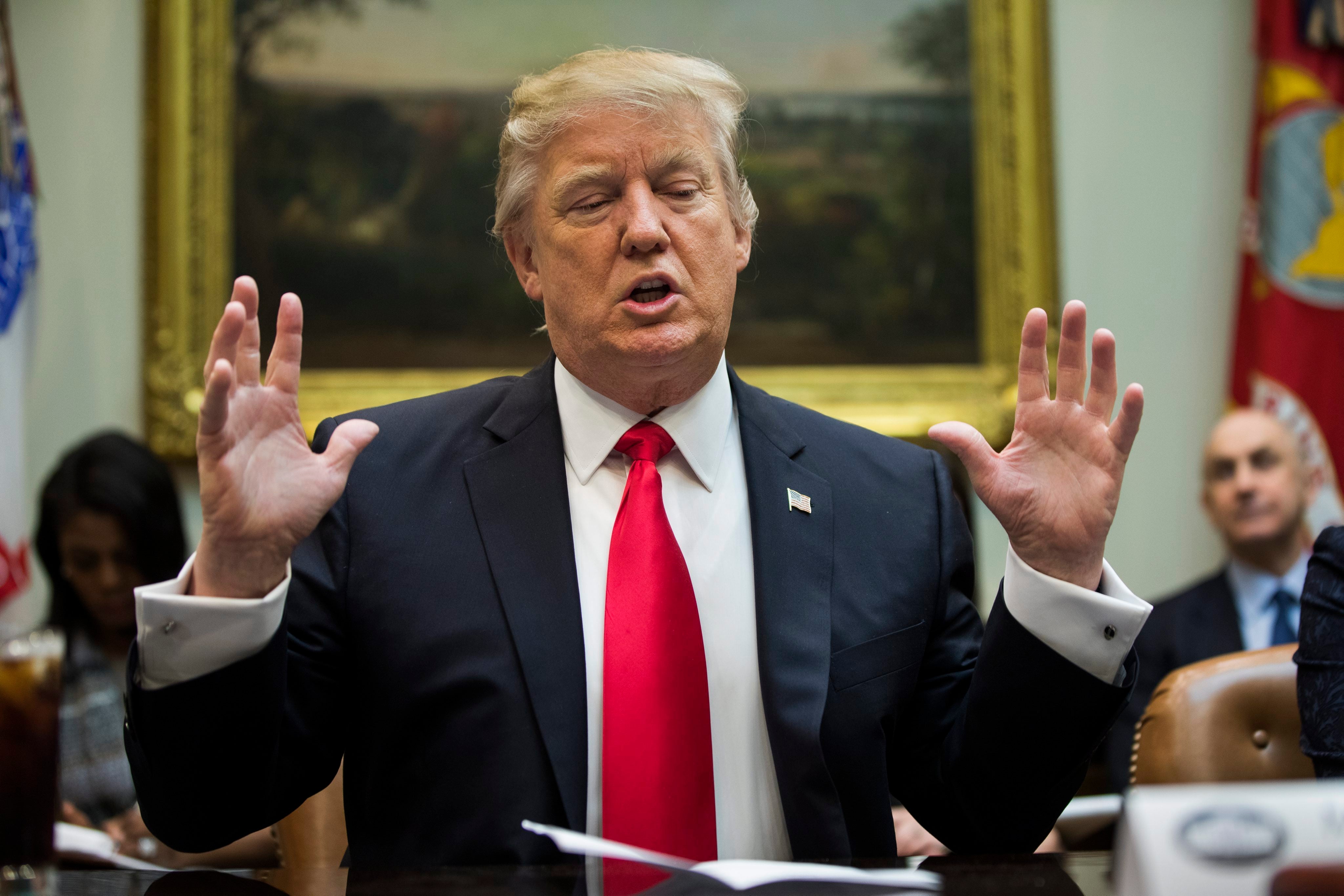 Trump envía una carta a su homólogo chino Xi Jinping y le plantea "una relación constructiva" Trump envía una carta a su homólogo chino Xi Jinping y le plantea "una relación constructiva"