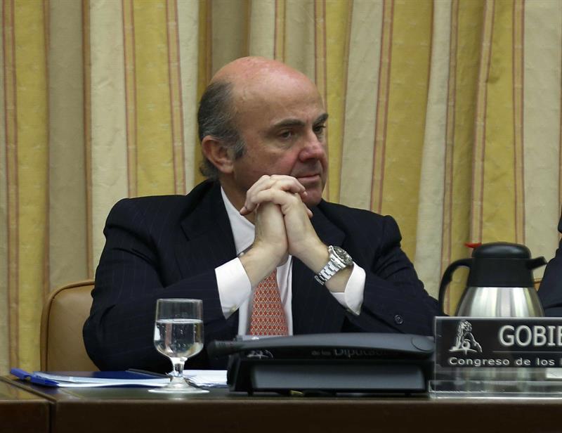 De Guindos anuncia una Ley de Desindexación para evitar que la inflación se traslade a las rentas De Guindos anuncia una Ley de Desindexación para evitar que la inflación se traslade a las rentas