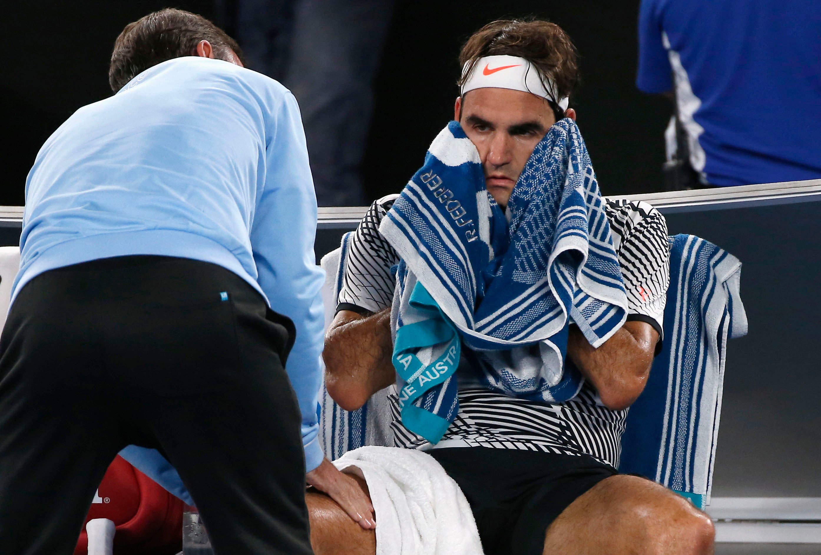 Acusan a Federer de hacer trampas ante Nadal en la final del Open de Australia: "Se aprovechó de una trampa legal" Acusan a Federer de hacer trampas ante Nadal en la final del Open de Australia: "Se aprovechó de una trampa legal"