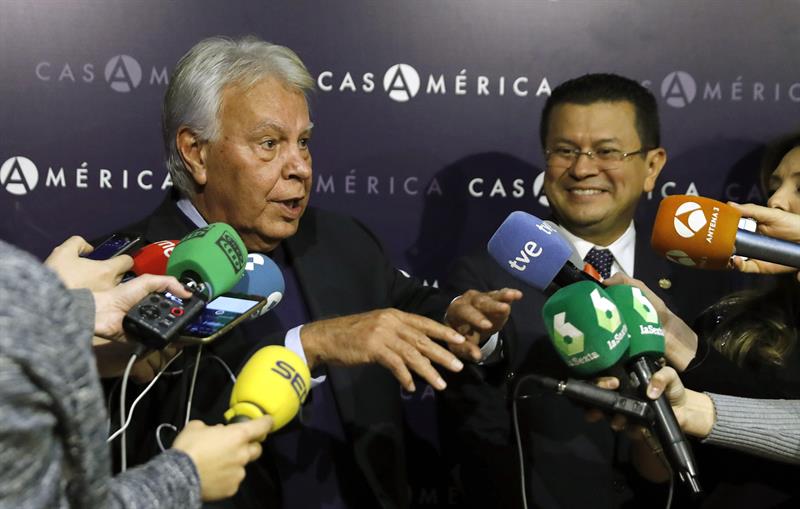 Felipe González vaticina que con Trump EEUU dejará de ser líder global Felipe González vaticina que con Trump EEUU dejará de ser líder global