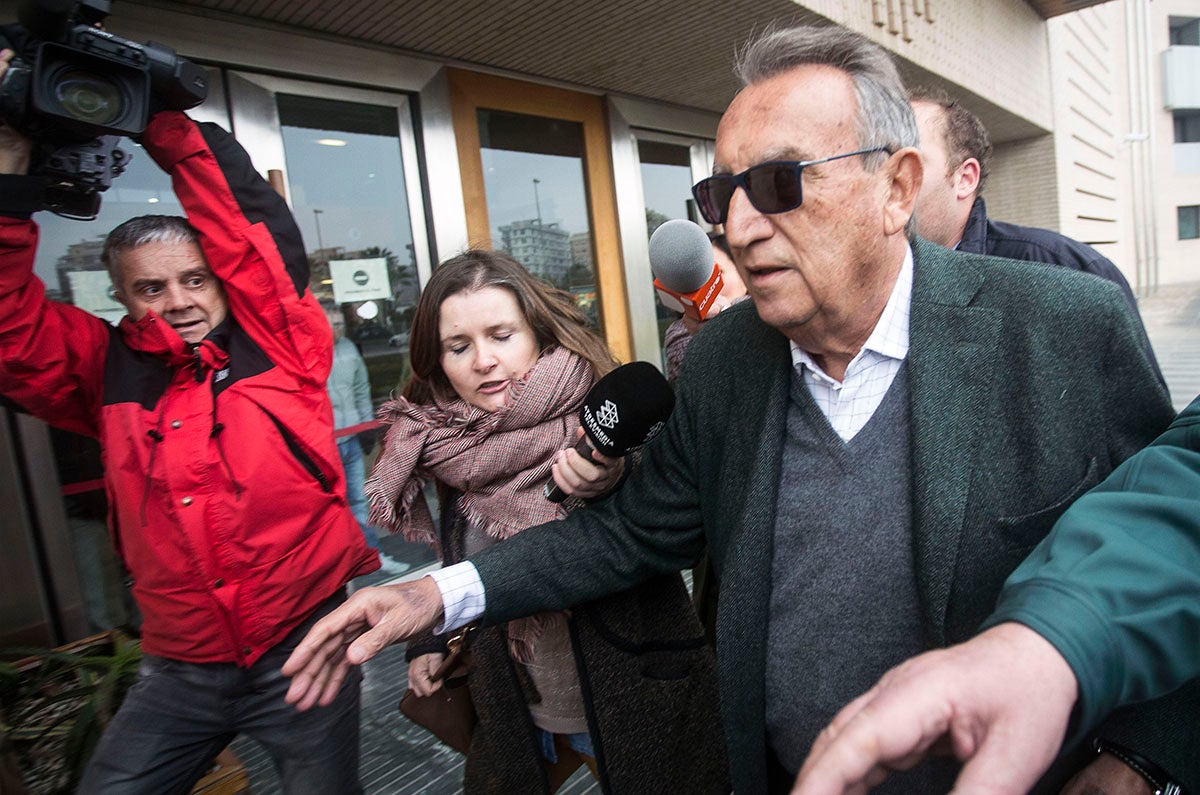 El juicio por cohecho a Carlos Fabra y Álex Debón comenzará el 19 de mayo en Castellón El juicio por cohecho a Carlos Fabra y Álex Debón comenzará el 19 de mayo en Castellón