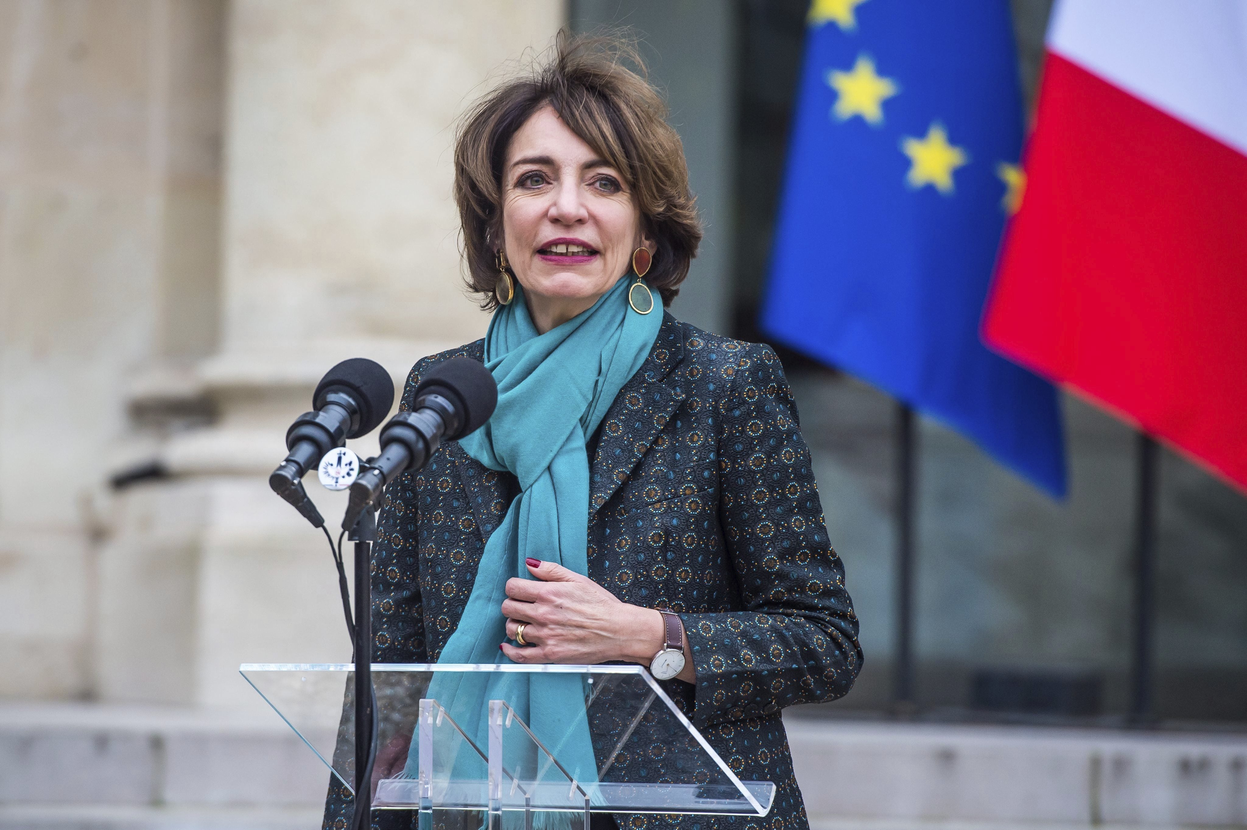 El Gobierno francés prohibe la venta de varias marcas de tabaco por "dar la sensación de que fumar es chic" El Gobierno francés prohibe la venta de varias marcas de tabaco por "dar la sensación de que fumar es chic"