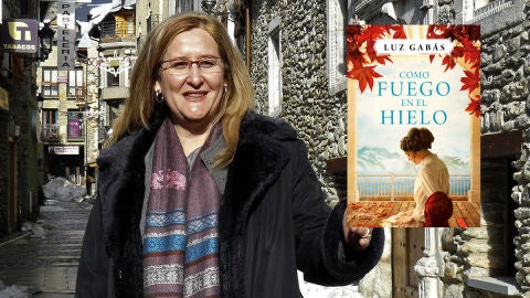 'Como fuego en el hielo', el nuevo libro de Luz Gab&aacute;s