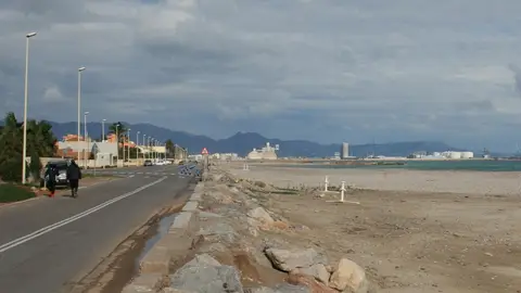 Los técnicos han adjuntado para su corrección la documentación de planeamiento, planos y un extracto del informe que se facilitó al equipo redactor en la fase previa del PATIVEL. Los técnicos han adjuntado para su corrección la documentación de planeamiento, planos y un extracto del informe que se facilitó al equipo redactor en la fase previa del PATIVEL.