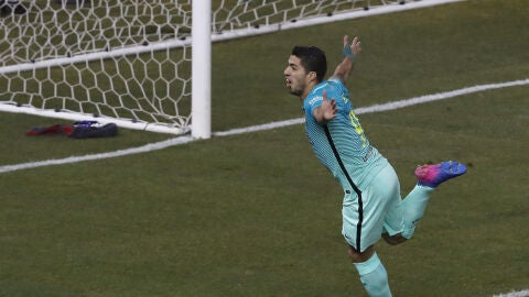 Luis Su&aacute;rez celebra su gol ante el Atl&eacute;tico de Madrid