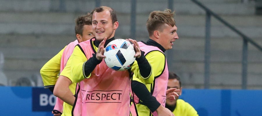 Zozulya, durante un entrenamiento con Ucrania Zozulya, durante un entrenamiento con Ucrania