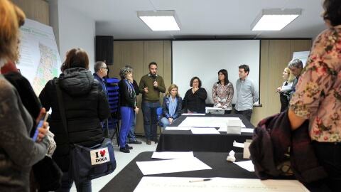 Reuni&oacute;n por el PGOU en la zona este.