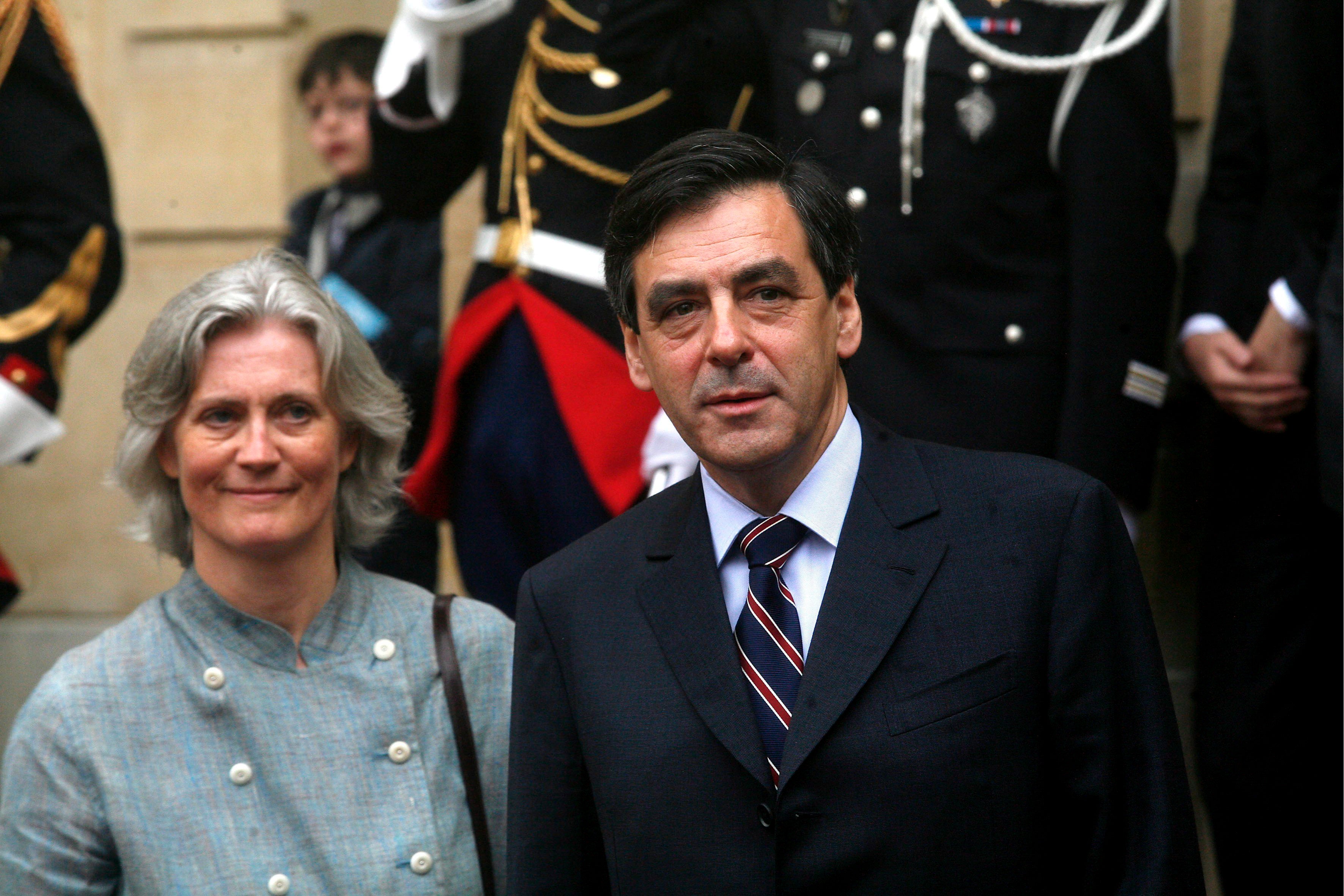 Fillon suma otro problema hacia el Elíseo: la Justicia francesa amplía la investigación a sus hijos Charles y Marie Fillon suma otro problema hacia el Elíseo: la Justicia francesa amplía la investigación a sus hijos Charles y Marie