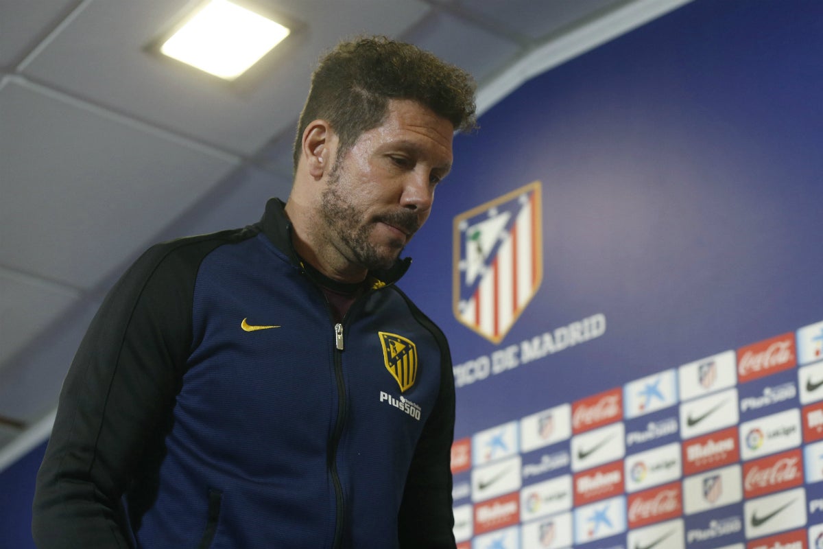 Simeone, sobre el presunto maltrato de Lucas Hernández a su pareja: "No tengo información para comentar lo que quisieran escuchar" Simeone, sobre el presunto maltrato de Lucas Hernández a su pareja: "No tengo información para comentar lo que quisieran escuchar"