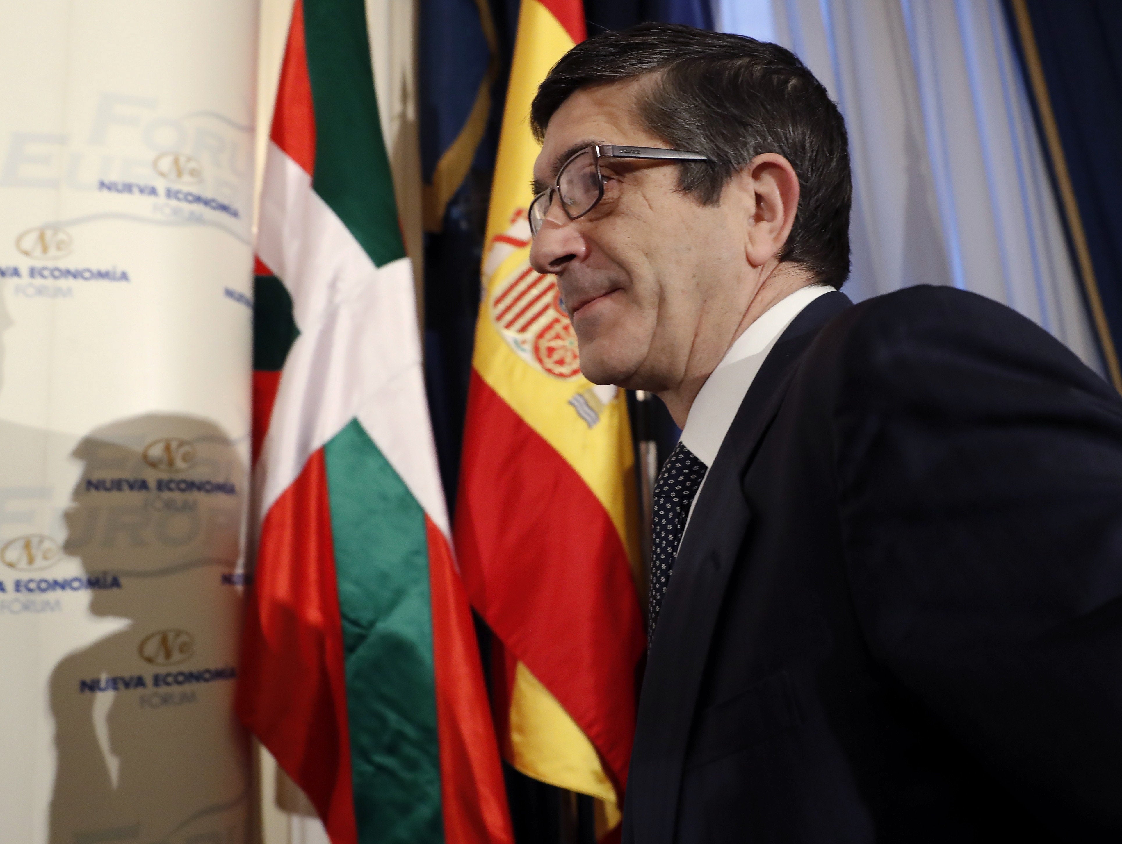 Patxi López quiere reunificar el PSOE e insta a Díaz a que no haga proselitismo Patxi López quiere reunificar el PSOE e insta a Díaz a que no haga proselitismo