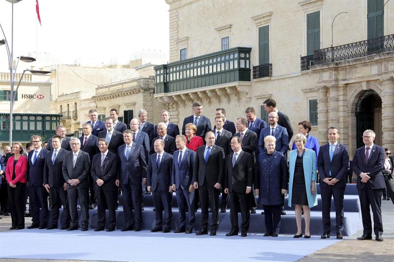 Los líderes de la UE apelan a la unidad frente al giro de la Administración de Trump Los líderes de la UE apelan a la unidad frente al giro de la Administración de Trump