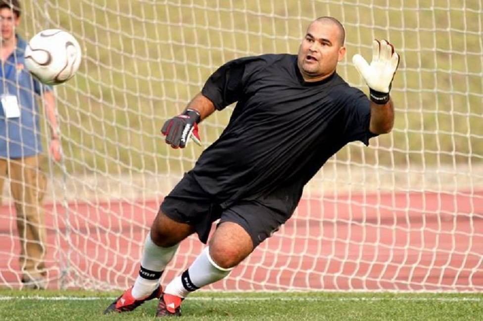 Chilavert: "Es el momento de echar al presidente y a todos sus cómplices de la 'Corrupbol'" Chilavert: "Es el momento de echar al presidente y a todos sus cómplices de la 'Corrupbol'"