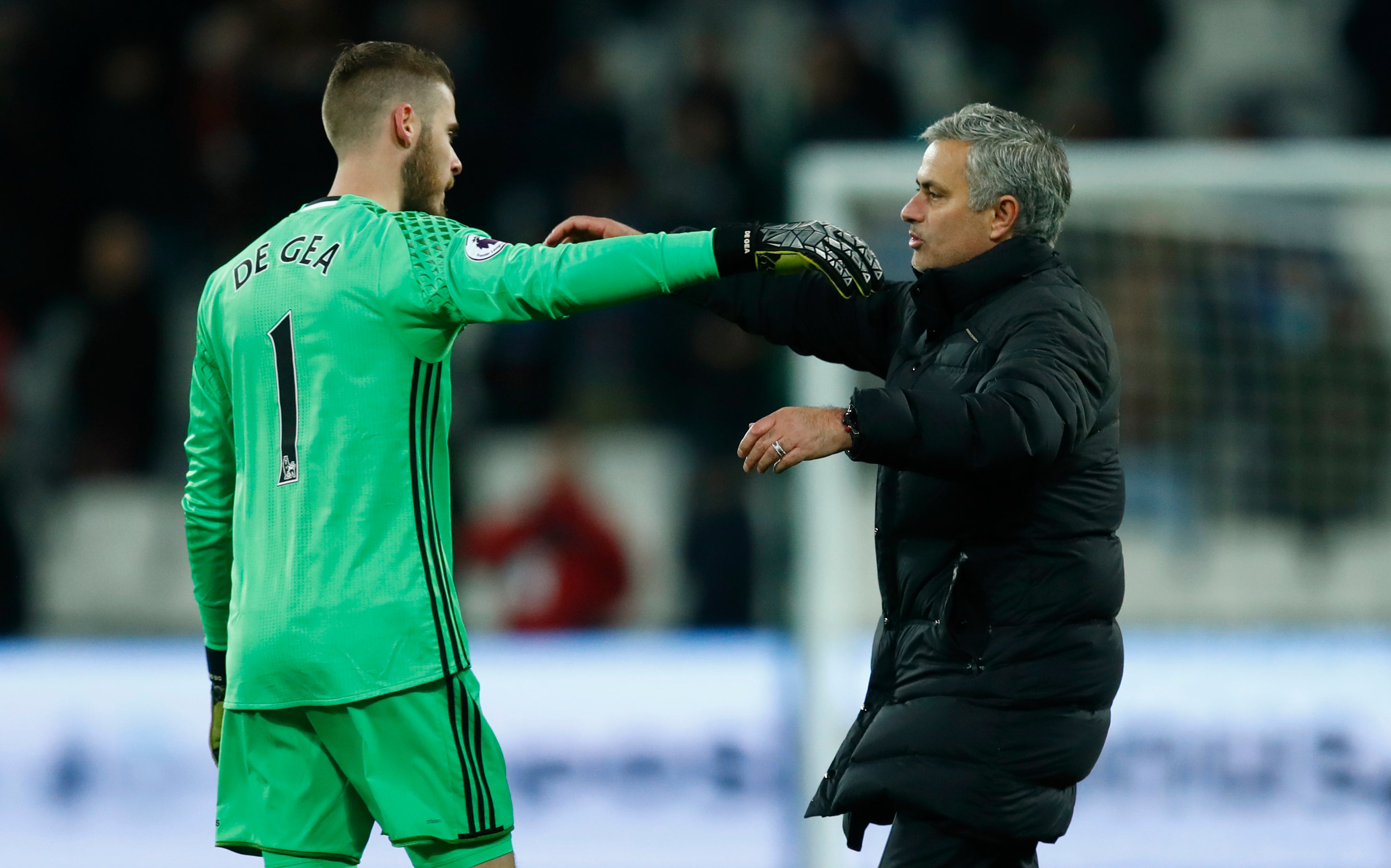 Mourinho, sobre De Gea: "No tiene sentido venderle" Mourinho, sobre De Gea: "No tiene sentido venderle"