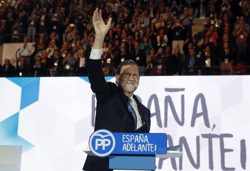Rajoy saca de la Ejecutiva a los cargos afines a Aznar como Botella o Gallardón y a Trillo, García-Margallo y Soria Rajoy saca de la Ejecutiva a los cargos afines a Aznar como Botella o Gallardón y a Trillo, García-Margallo y Soria