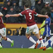 El Burnley celebra un gol ante el Chelsea