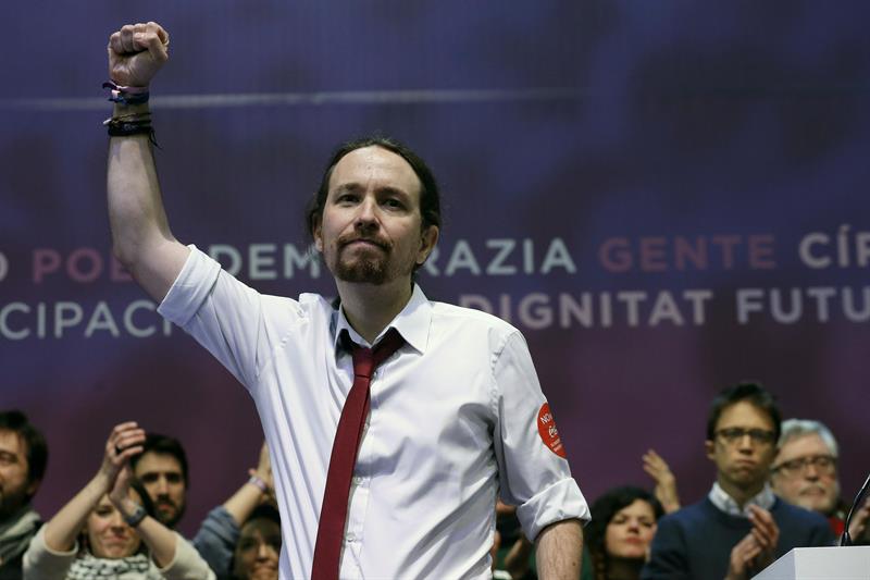 La tertulia: El triunfo de Pablo Iglesias y la candidatura de Susana Díaz La tertulia: El triunfo de Pablo Iglesias y la candidatura de Susana Díaz