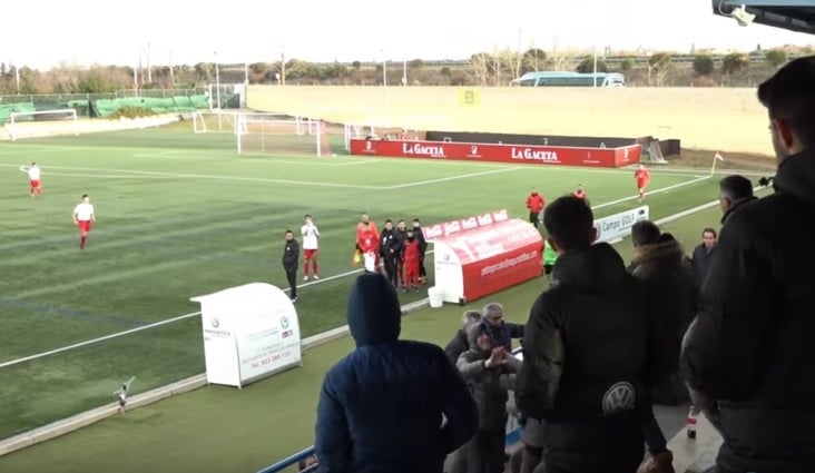 Dimite el presidente del Santa Marta tras la agresión a un padre de un jugador de la Cultural Leonesa Dimite el presidente del Santa Marta tras la agresión a un padre de un jugador de la Cultural Leonesa