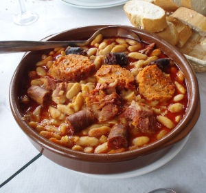 ¡Cómo nos gusta una fabada asturiana! ¡Cómo nos gusta una fabada asturiana!
