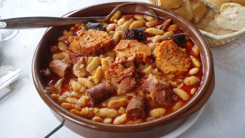 &iexcl;C&oacute;mo nos gusta una fabada asturiana!