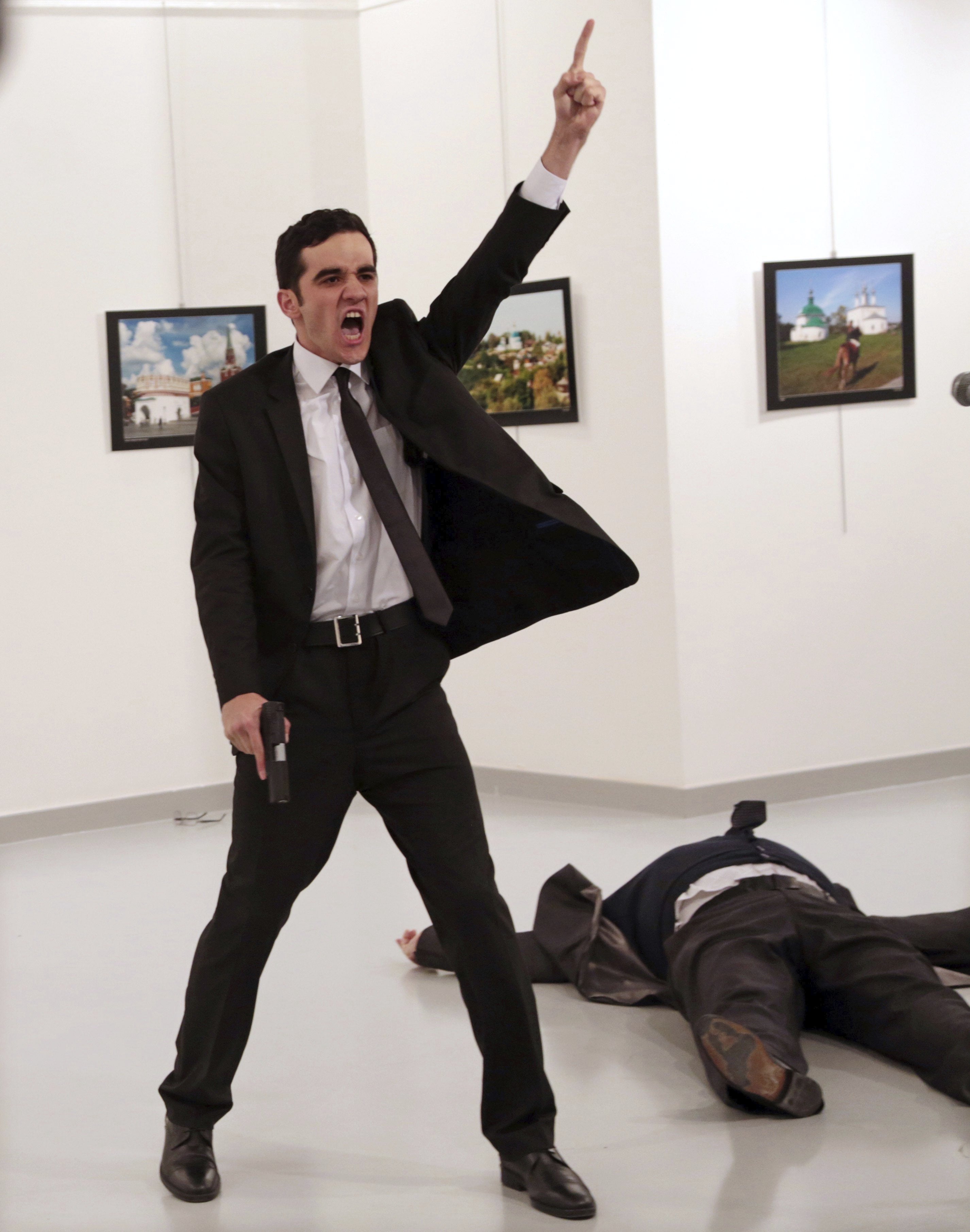 Una imagen del asesinato del embajador ruso en Turquía gana el World Press Photo Una imagen del asesinato del embajador ruso en Turquía gana el World Press Photo