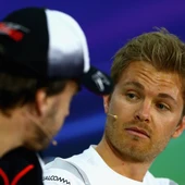 Rosberg y Alonso, en una rueda de prensa Rosberg y Alonso, en una rueda de prensa